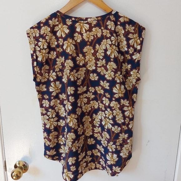 J. Crew Floral Tank Top - Picture 2 of 11